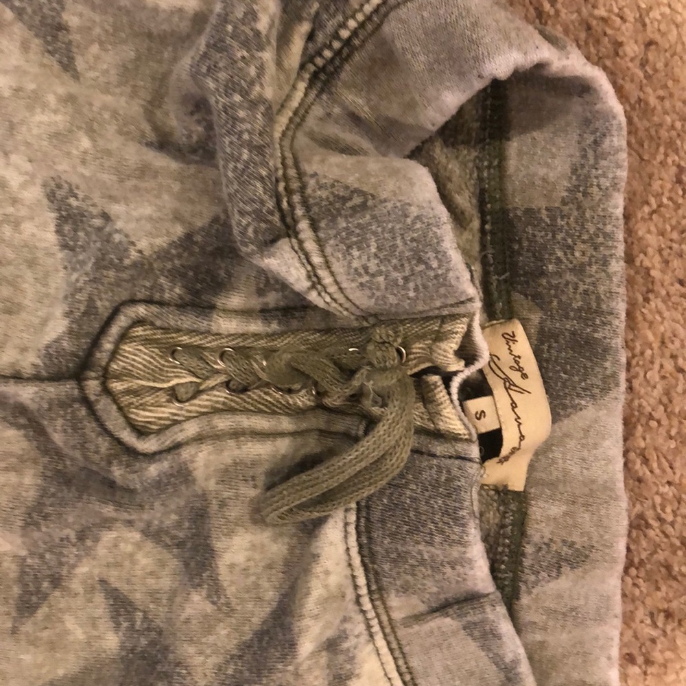 Joggers - Picture 2 of 3